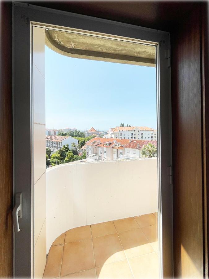 Yellow House Aveiro Smart Tv And Garage Экстерьер фото